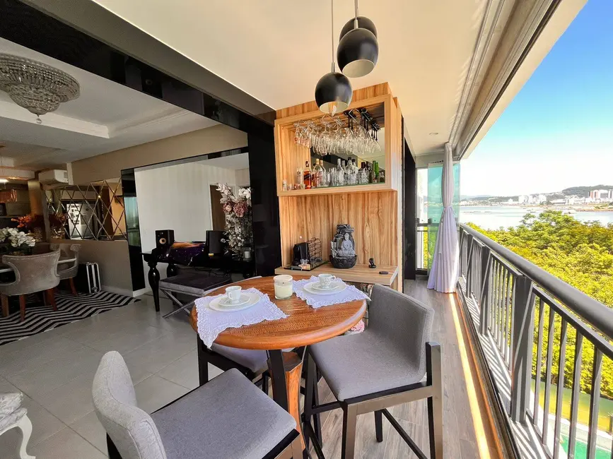 Foto 1 de Apartamento com 3 quartos à venda, 130m2 em Abraão, Florianopolis - SC