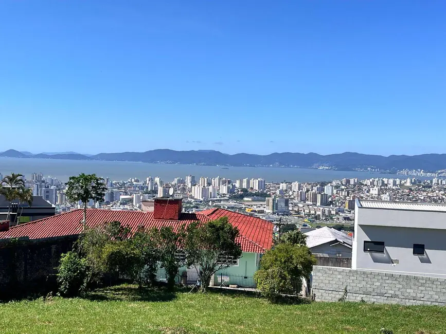 Foto 3 de Terreno / Lote à venda em Bosque das Mansões, Sao Jose - SC