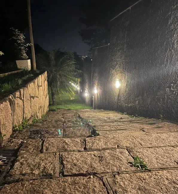 Casa com 4 quartos à venda, 258m2 em Observatório, Vinhedo - SP - imagem 3 Foto 3 de Casa com 4 quartos à venda, 258m2 em Observatório, Vinhedo - SP