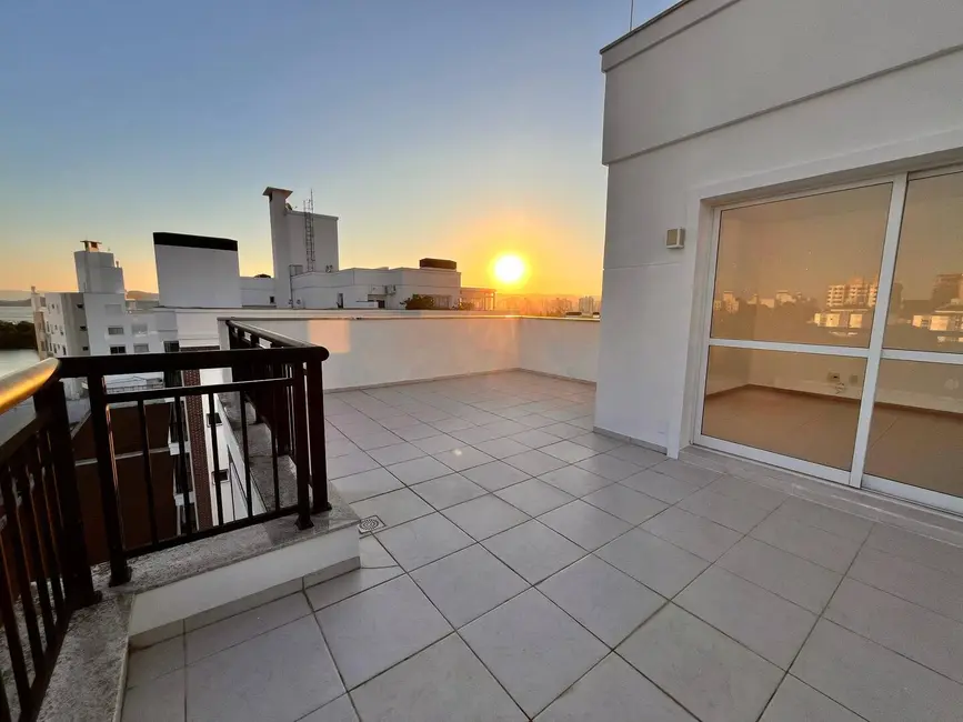 Foto 4 de Apartamento com 3 quartos para alugar, 245m2 em Abraão, Florianopolis - SC