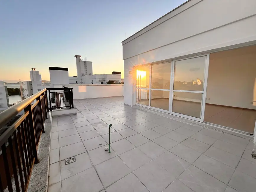 Foto 9 de Apartamento com 3 quartos para alugar, 245m2 em Abraão, Florianopolis - SC