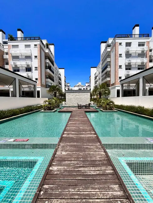 Apartamento com 3 quartos para alugar, 96m2 em Abraão, Florianopolis - SC - imagem 6 Foto 6 de Apartamento com 3 quartos para alugar, 96m2 em Abraão, Florianopolis - SC