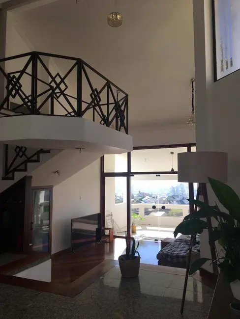 Foto 8 de Casa com 4 quartos à venda em Bosque das Mansões, Sao Jose - SC