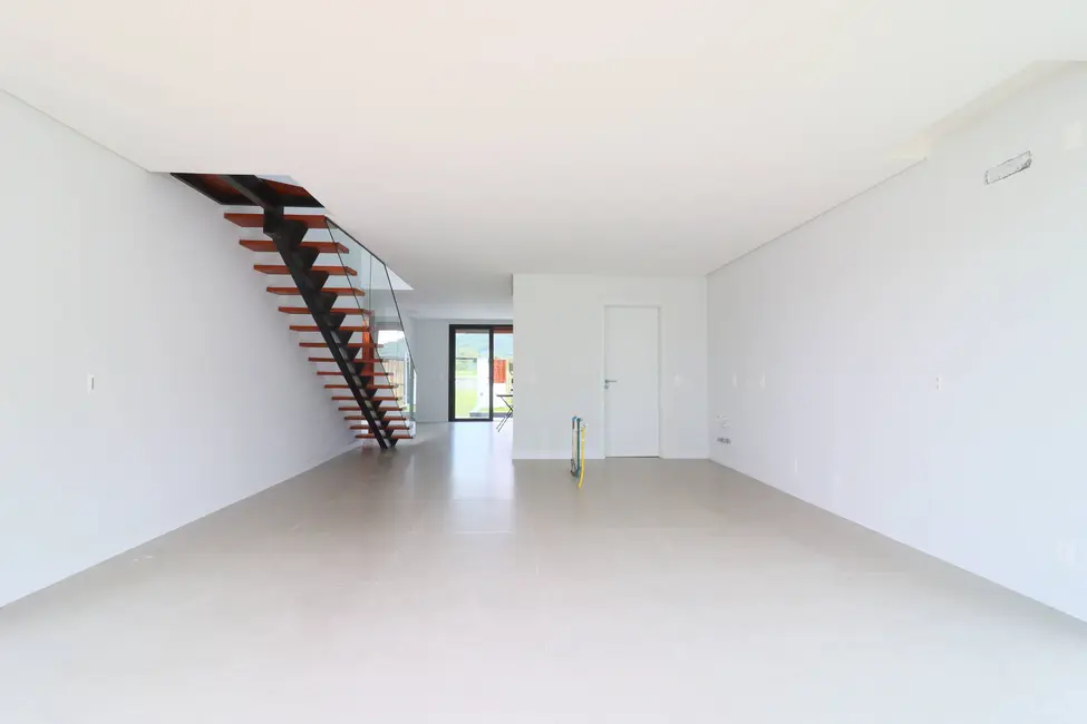 Foto 9 de Casa com 3 quartos à venda em Rio Tavares, Florianopolis - SC