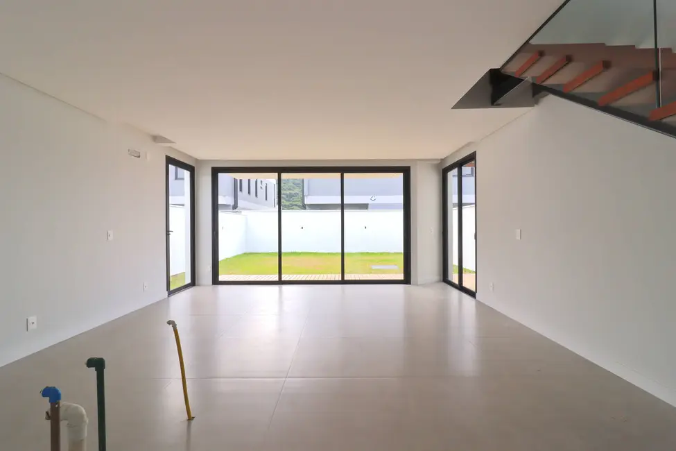 Foto 8 de Casa com 3 quartos à venda em Rio Tavares, Florianopolis - SC