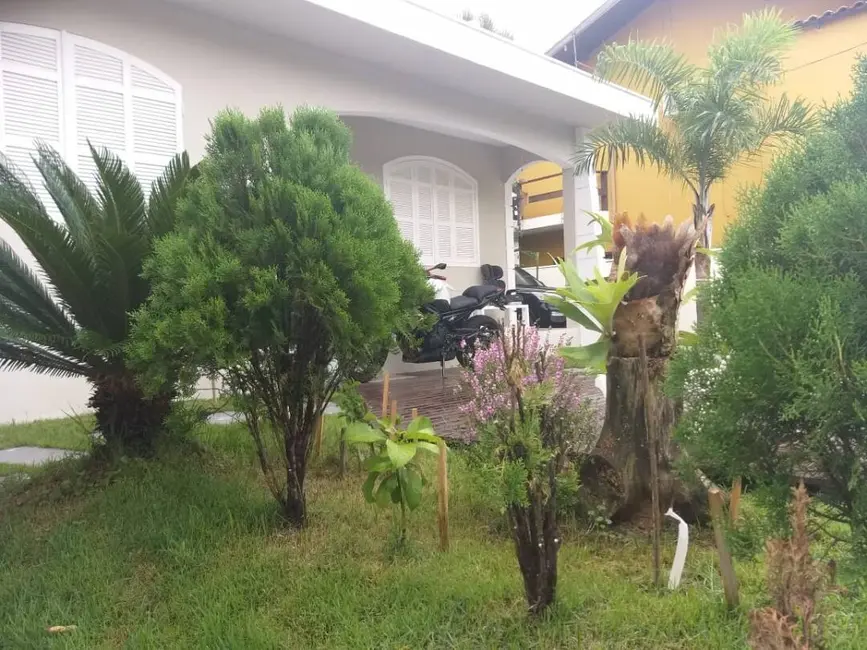 Foto 4 de Casa com 4 quartos à venda em Rio Tavares, Florianopolis - SC