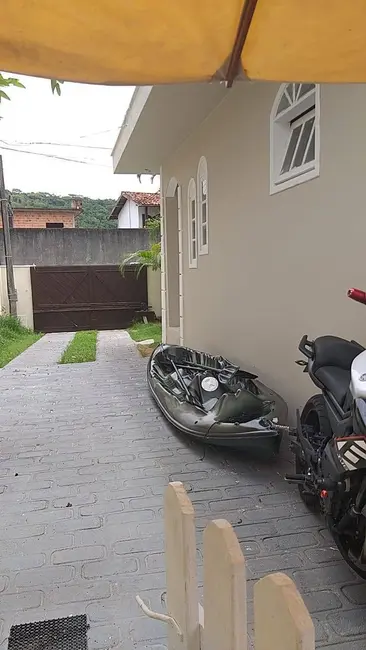 Foto 3 de Casa com 4 quartos à venda em Rio Tavares, Florianopolis - SC