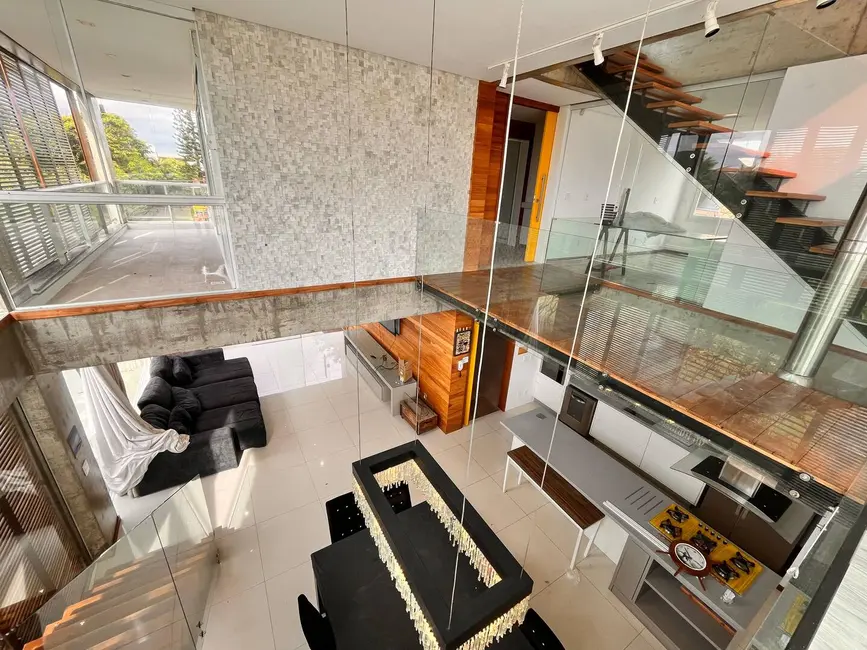 Casa com 3 quartos à venda em Morro das Pedras, Florianopolis - SC - imagem 7 Foto 7 de Casa com 3 quartos à venda em Morro das Pedras, Florianopolis - SC