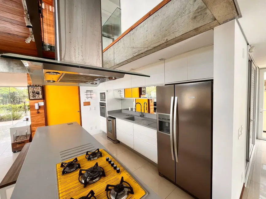 Casa com 3 quartos à venda em Morro das Pedras, Florianopolis - SC - imagem 4 Foto 4 de Casa com 3 quartos à venda em Morro das Pedras, Florianopolis - SC