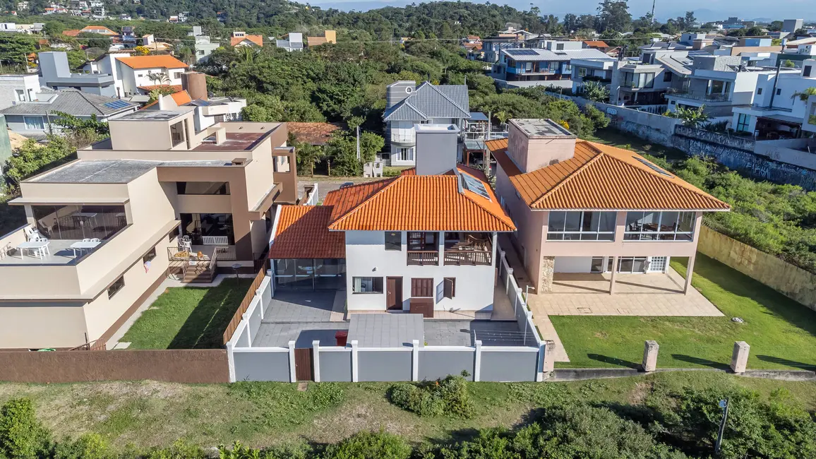 Foto 2 de Casa com 5 quartos à venda em Morro das Pedras, Florianopolis - SC