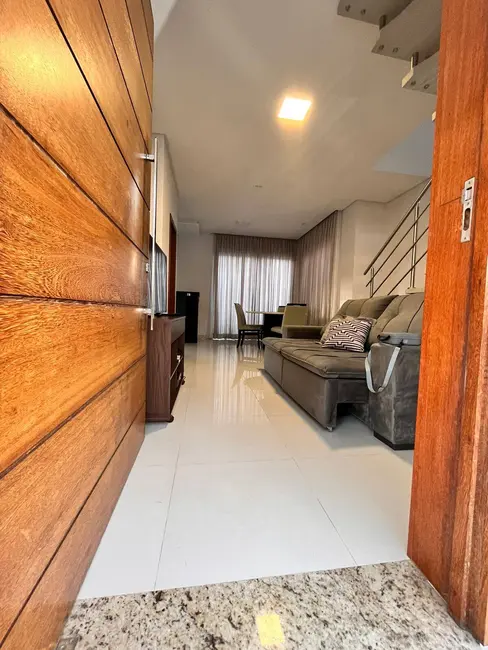 Foto 8 de Casa com 4 quartos à venda em Campeche, Florianopolis - SC