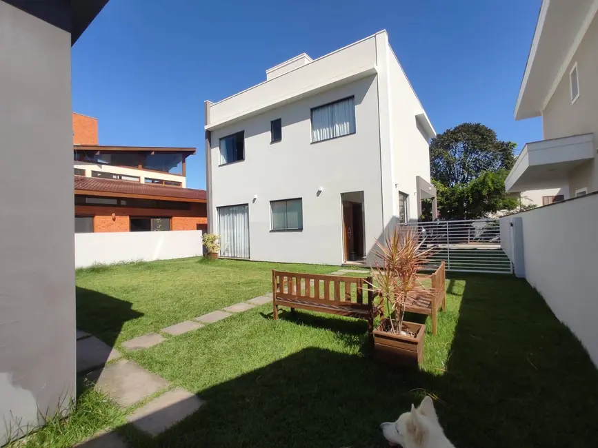 Foto 7 de Casa com 4 quartos à venda em Campeche, Florianopolis - SC