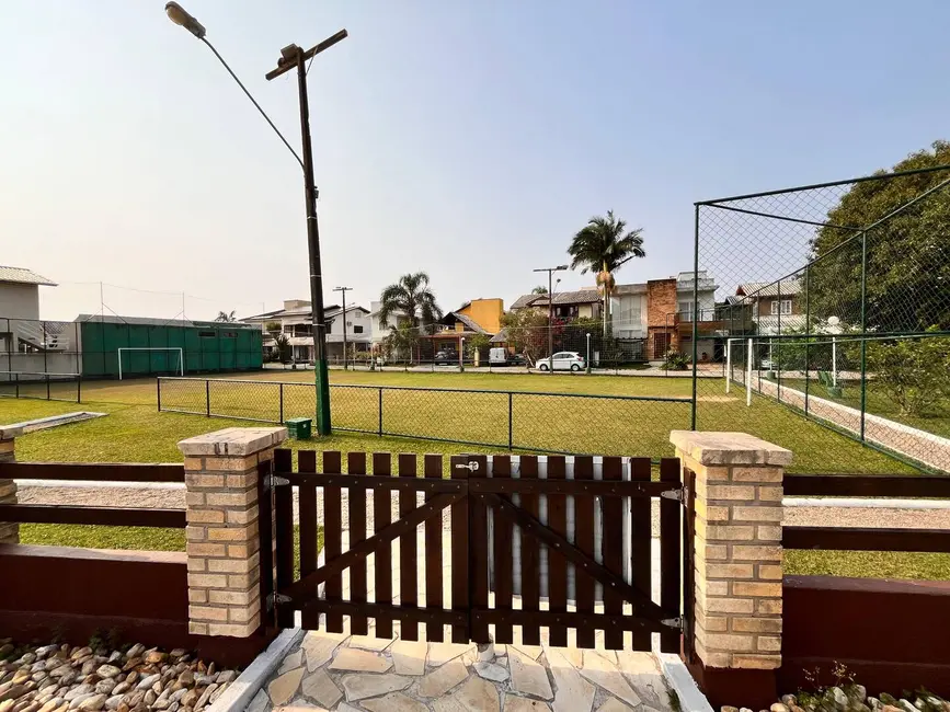 Foto 9 de Terreno / Lote à venda, 330m2 em Campeche, Florianopolis - SC