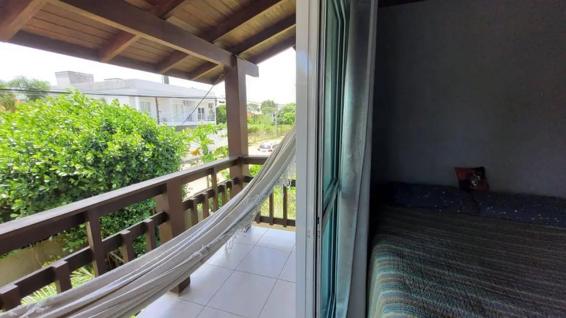 Foto 9 de Casa com 3 quartos à venda em Campeche, Florianopolis - SC