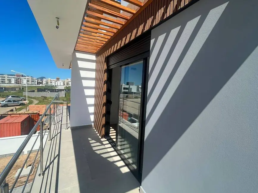 Foto 1 de Casa com 3 quartos à venda em Campeche, Florianopolis - SC