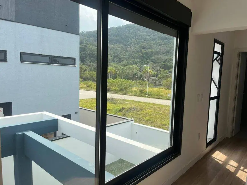 Foto 9 de Casa com 3 quartos à venda em Rio Tavares, Florianopolis - SC