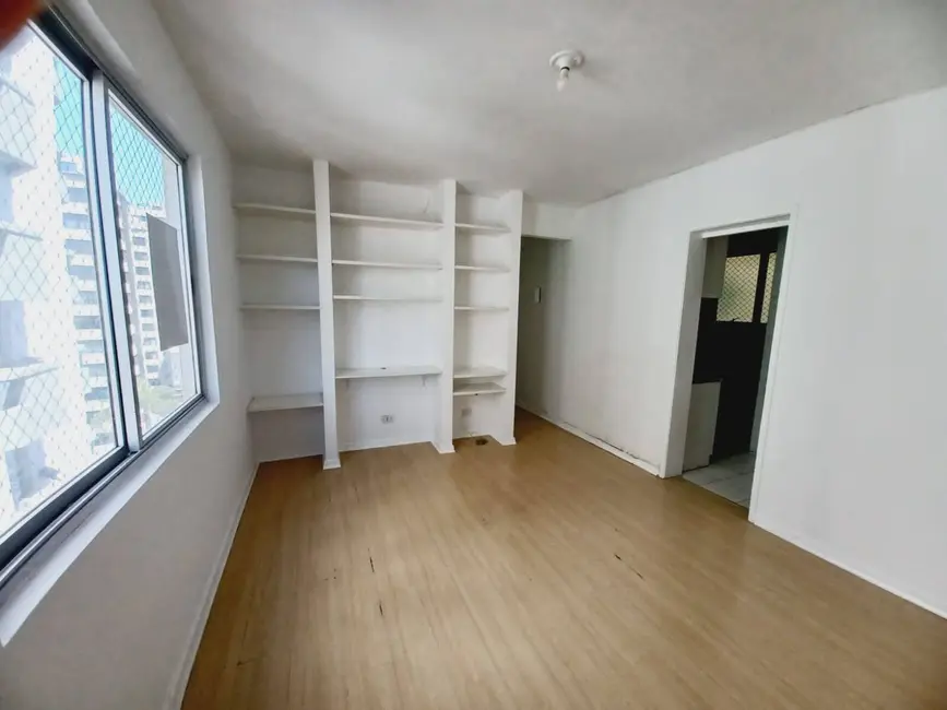 Apartamento com 2 quartos à venda, 63m2 em Centro, Florianopolis - SC - imagem 3 Foto 3 de Apartamento com 2 quartos à venda, 63m2 em Centro, Florianopolis - SC