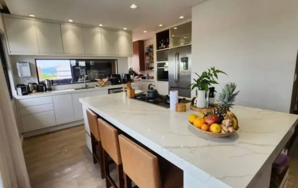 Apartamento com 3 quartos à venda, 160m2 em Campeche, Florianopolis - SC - imagem 5 Foto 5 de Apartamento com 3 quartos à venda, 160m2 em Campeche, Florianopolis - SC