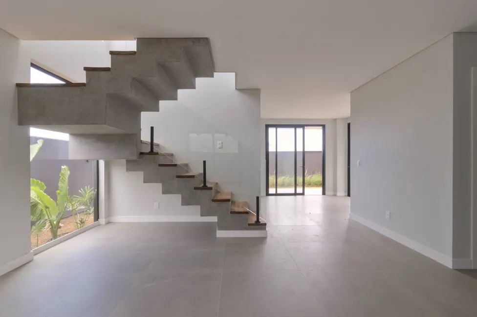 Foto 4 de Casa com 3 quartos à venda, 256m2 em Lagoa da Conceição, Florianopolis - SC