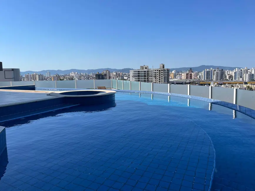 Foto 1 de Casa com 4 quartos à venda em Bosque das Mansões, Sao Jose - SC
