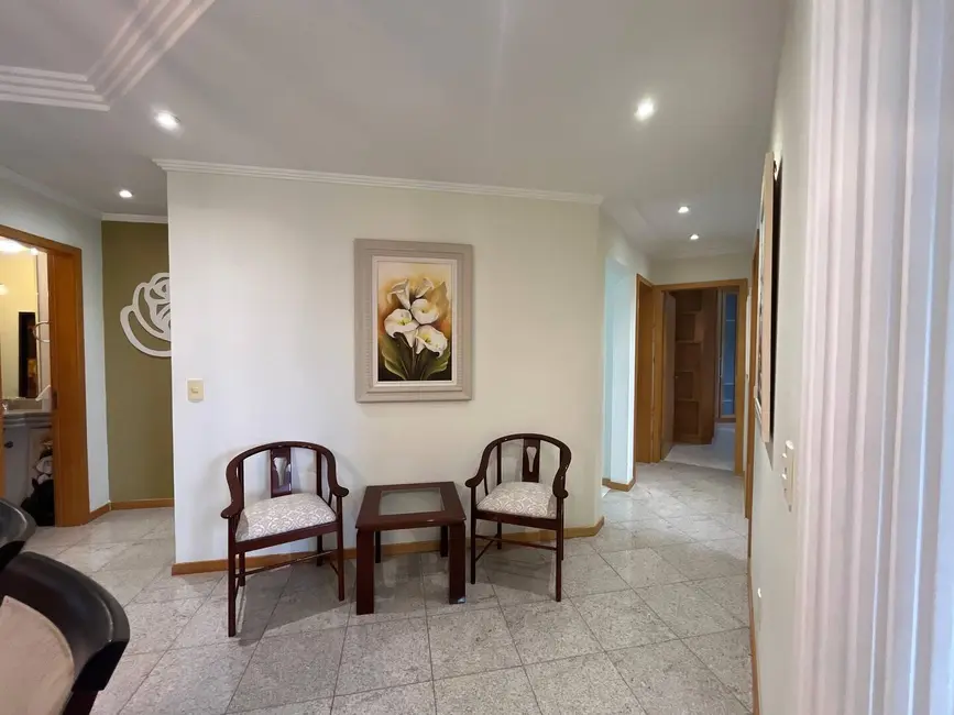 Apartamento com 4 quartos para alugar, 138m2 em Coqueiros, Florianopolis - SC - imagem 8 Foto 8 de Apartamento com 4 quartos para alugar, 138m2 em Coqueiros, Florianopolis - SC