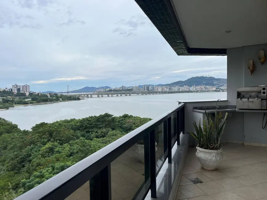 Apartamento com 4 quartos para alugar, 138m2 em Coqueiros, Florianopolis - SC - imagem 2 Foto 2 de Apartamento com 4 quartos para alugar, 138m2 em Coqueiros, Florianopolis - SC