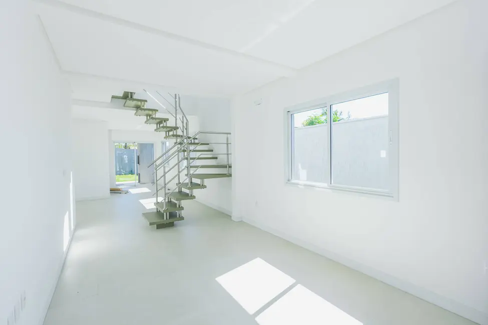 Casa com 3 quartos à venda em Campeche, Florianopolis - SC - imagem 2 Foto 2 de Casa com 3 quartos à venda em Campeche, Florianopolis - SC