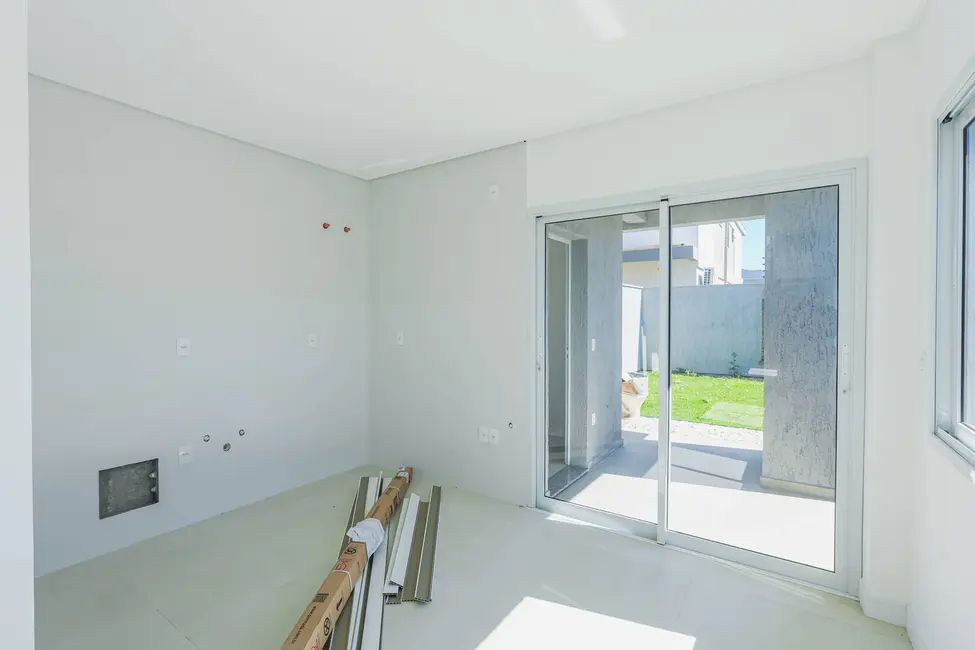 Casa com 3 quartos à venda em Campeche, Florianopolis - SC - imagem 5 Foto 5 de Casa com 3 quartos à venda em Campeche, Florianopolis - SC