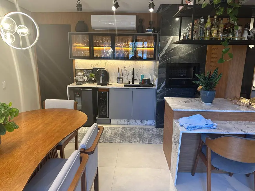 Foto 1 de Casa com 4 quartos à venda em Campeche, Florianopolis - SC