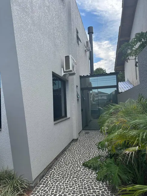 Foto 8 de Casa com 4 quartos à venda em Campeche, Florianopolis - SC