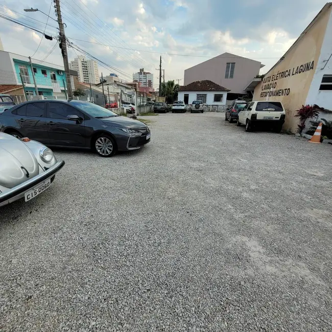 Foto 2 de Terreno / Lote à venda, 300m2 em Estreito, Florianopolis - SC