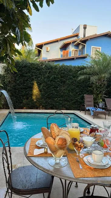 Foto 1 de Casa com 5 quartos à venda e para alugar, 436m2 em Campeche, Florianopolis - SC