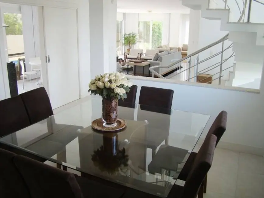 Casa com 4 quartos à venda e para alugar, 613m2 em Jurerê, Florianopolis - SC - imagem 5 Foto 5 de Casa com 4 quartos à venda e para alugar, 613m2 em Jurerê, Florianopolis - SC