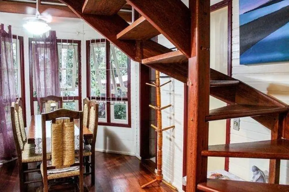 Foto 9 de Casa com 3 quartos à venda, 190m2 em Florianopolis - SC