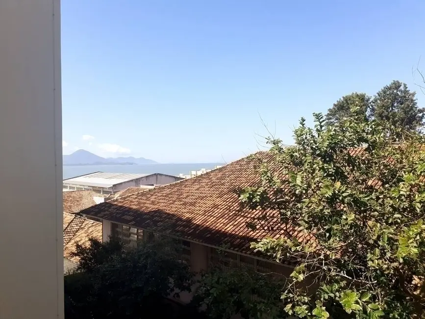 Foto 5 de Apartamento com 3 quartos à venda, 95m2 em Coqueiros, Florianopolis - SC