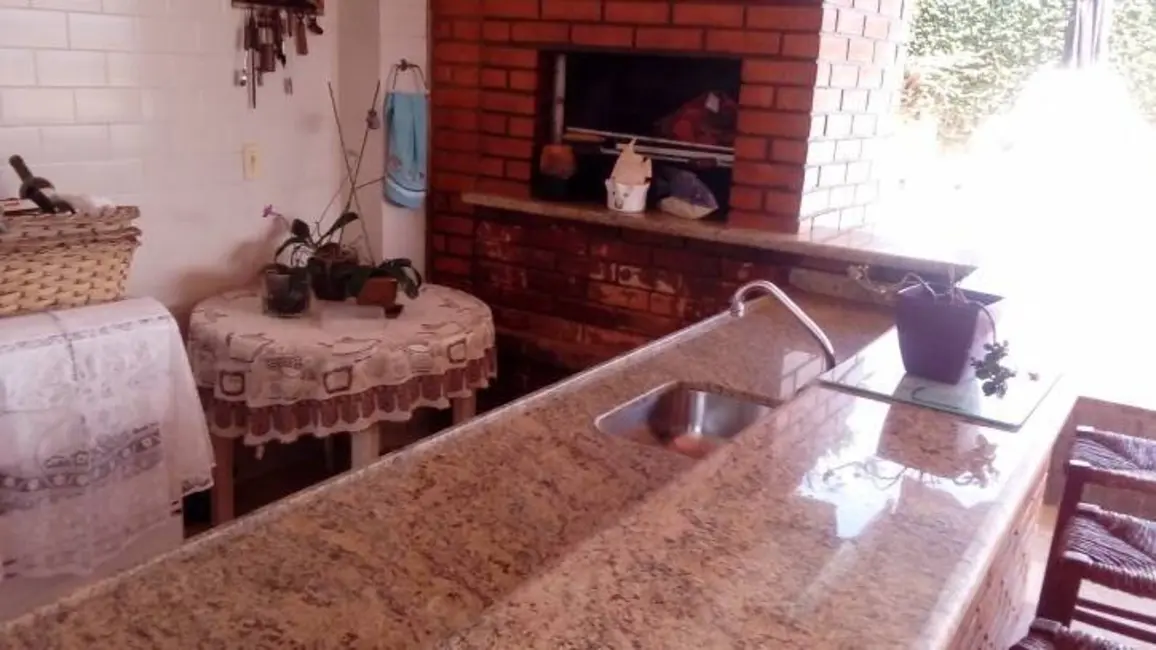 Casa com 4 quartos à venda, 360m2 em Itaguaçu, Florianopolis - SC - imagem 6 Foto 6 de Casa com 4 quartos à venda, 360m2 em Itaguaçu, Florianopolis - SC