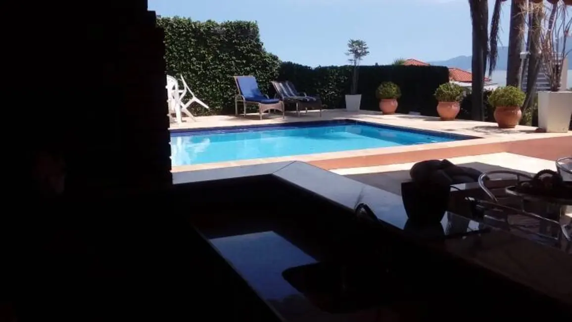 Casa com 4 quartos à venda, 360m2 em Itaguaçu, Florianopolis - SC - imagem 7 Foto 7 de Casa com 4 quartos à venda, 360m2 em Itaguaçu, Florianopolis - SC
