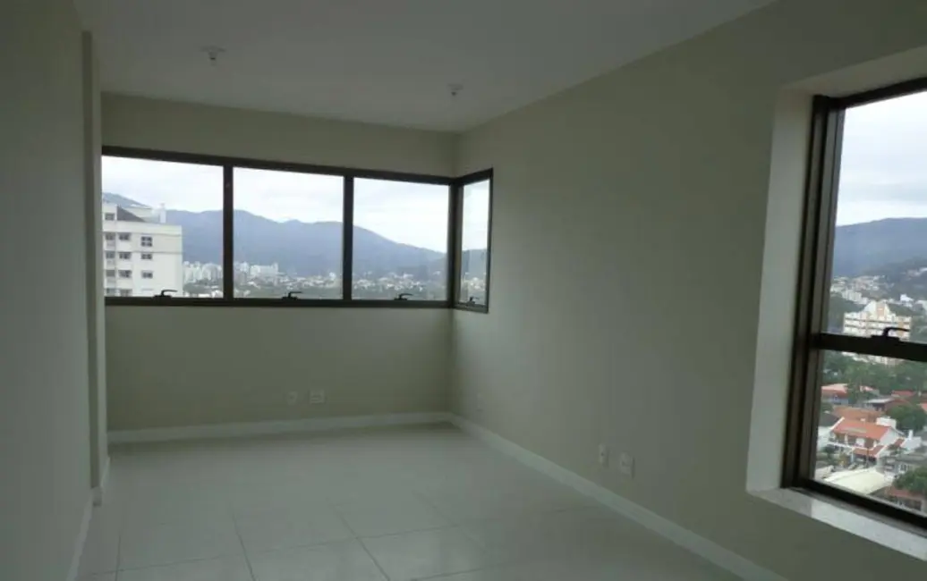 Foto 4 de Sala Comercial à venda, 28m2 em Trindade, Florianopolis - SC