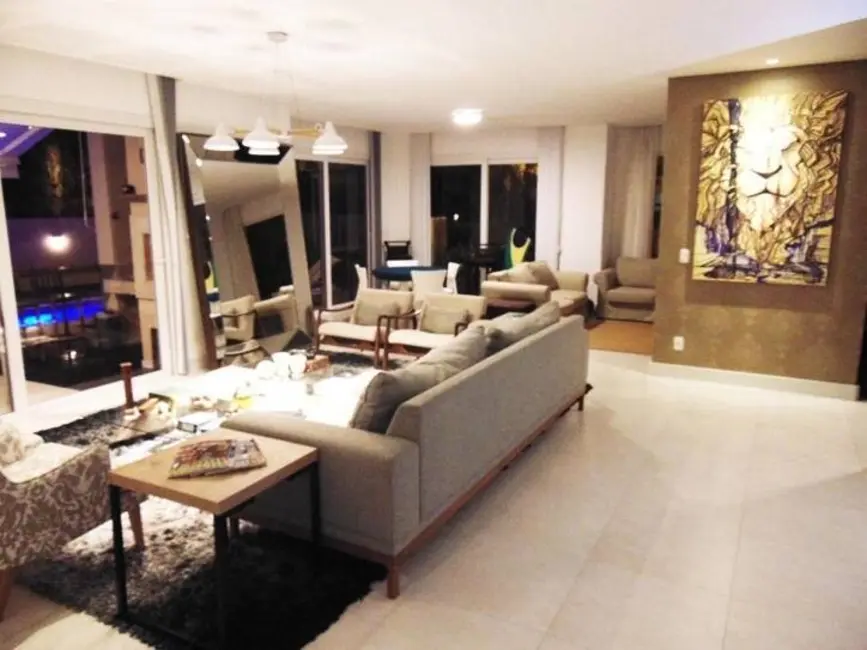 Casa com 4 quartos à venda e para alugar, 613m2 em Jurerê Internacional, Florianopolis - SC - imagem 3 Foto 3 de Casa com 4 quartos à venda e para alugar, 613m2 em Jurerê Internacional, Florianopolis - SC