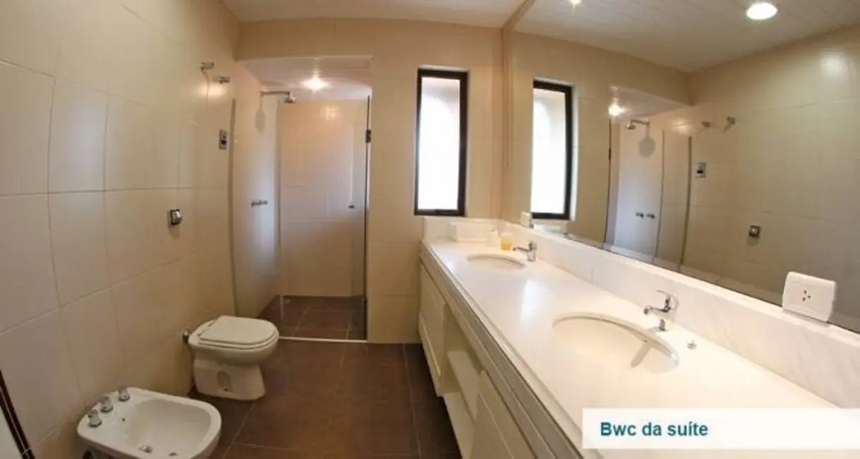 Casa à venda em Curitiba - PR - imagem 5 Foto 5 de Casa à venda em Curitiba - PR