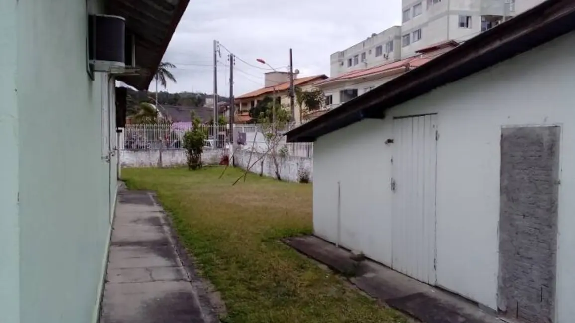 Foto 2 de Casa com 4 quartos à venda, 832m2 em Praia Comprida, Sao Jose - SC