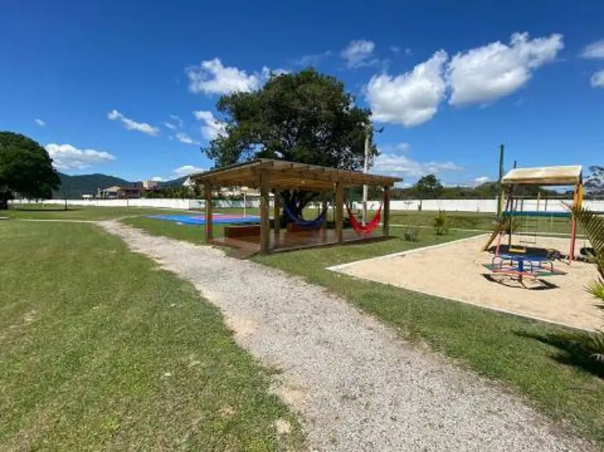 Terreno / Lote à venda, 586m2 em Campeche, Florianopolis - SC - imagem 7 Foto 7 de Terreno / Lote à venda, 586m2 em Campeche, Florianopolis - SC
