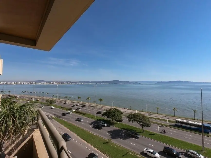 Apartamento com 4 quartos à venda, 187m2 em Centro, Florianopolis - SC - imagem 3 Foto 3 de Apartamento com 4 quartos à venda, 187m2 em Centro, Florianopolis - SC