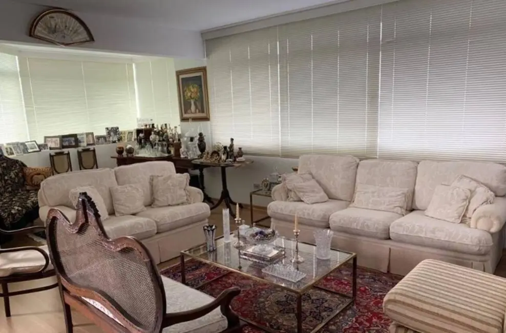 Apartamento com 4 quartos à venda, 227m2 em Centro, Florianopolis - SC - imagem 3 Foto 3 de Apartamento com 4 quartos à venda, 227m2 em Centro, Florianopolis - SC