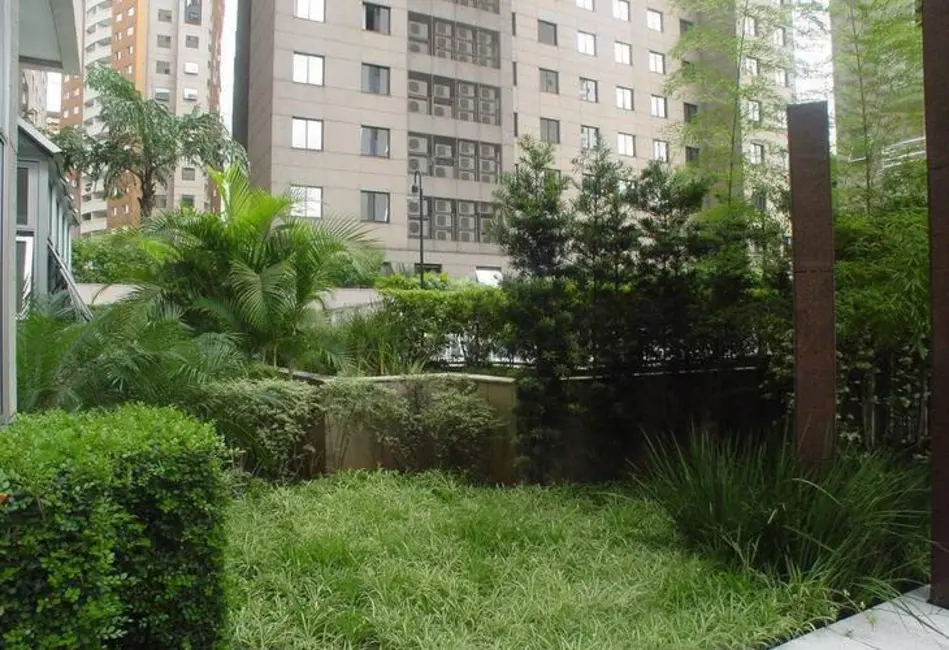 Foto 2 de Apartamento com 2 quartos à venda, 70m2 em Indianópolis, São Paulo - SP