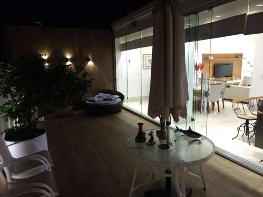 Foto 1 de Casa com 3 quartos à venda, 190m2 em Santana De Parnaiba - SP