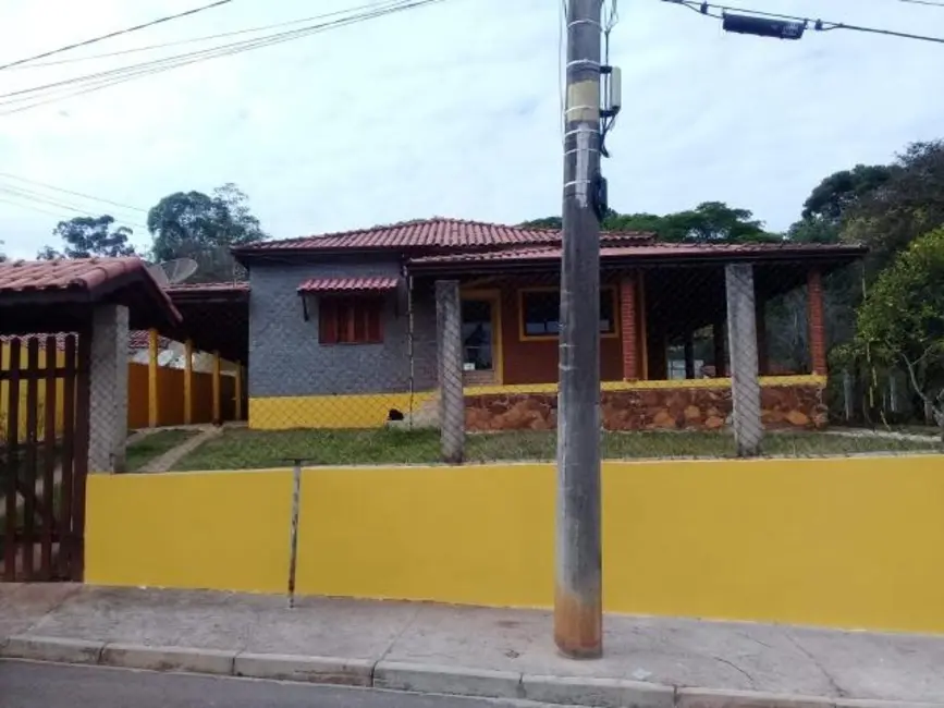 Chácara com 3 quartos à venda em Pirapora Do Bom Jesus - SP - imagem 5 Foto 5 de Chácara com 3 quartos à venda em Pirapora Do Bom Jesus - SP