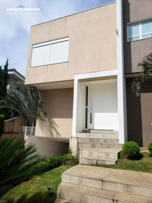 Foto 13 de Casa com 4 quartos à venda, 340m2 em Umuarama, Osasco - SP