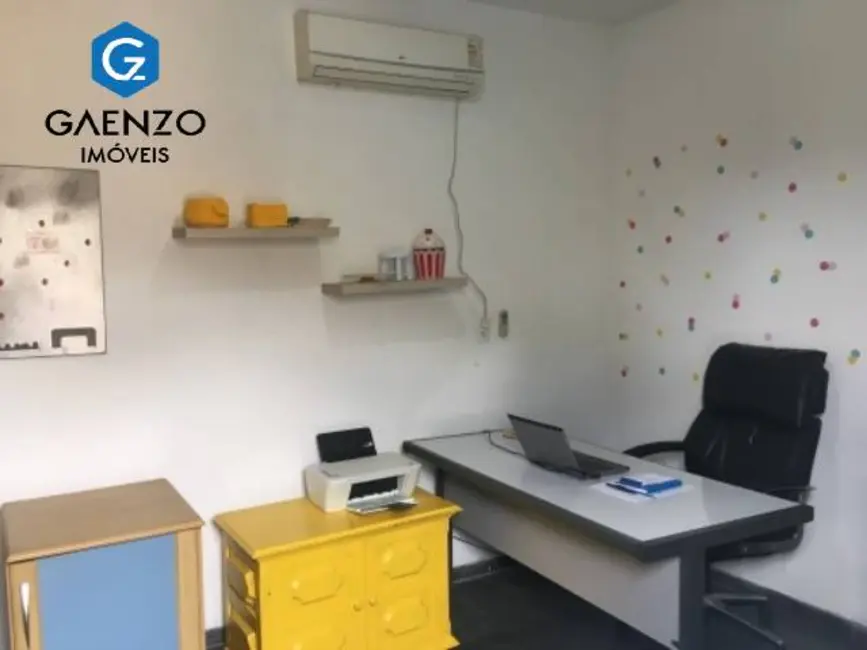 Casa com 4 quartos à venda, 253m2 em Jaguaribe, Osasco - SP - imagem 9 Foto 9 de Casa com 4 quartos à venda, 253m2 em Jaguaribe, Osasco - SP