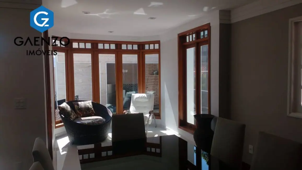 Foto 9 de Casa de Condomínio com 4 quartos à venda, 300m2 em Alphaville, Santana De Parnaiba - SP